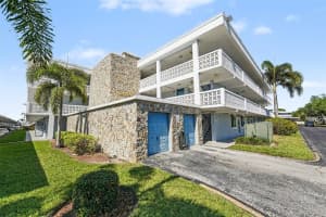 4715 Bay St Ne #232, ST PETERSBURG