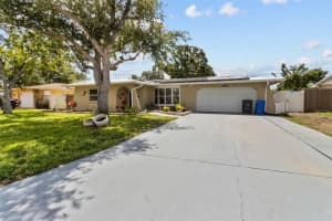 3507 OXFORD DRIVE, BRADENTON, FL 34205 - MLS#MFRTB8500835