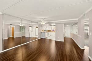 12300 PARK BOULEVARD, SEMINOLE, FL 33772 - MLS#MFRTB8500851