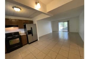 2814 SOMERSET PARK DRIVE, TAMPA, FL 33613 - MLS#MFRTB8500879
