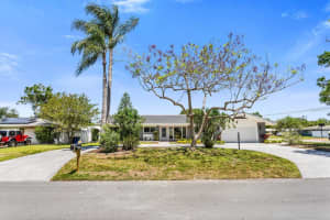 1720 Brentwood Dr, CLEARWATER