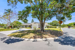 1720 BRENTWOOD DRIVE, CLEARWATER, FL 33756 - MLS#MFRTB8500892