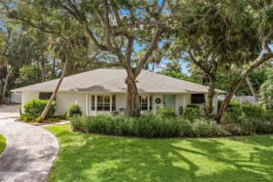 4103 Pinar Dr, BRADENTON