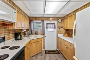 8021 WESTERN CIRCLE DRIVE, BROOKSVILLE, FL 34613 - MLS#MFRTB8500923