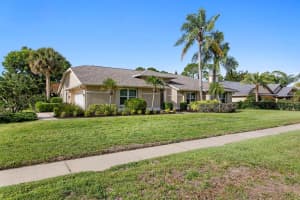 6211 IROQUOIS COURT, ODESSA, FL 33556 - MLS#MFRTB8500932