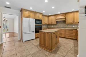 3319 CHEVIOT DRIVE, TAMPA, FL 33618 - MLS#MFRTB8500966