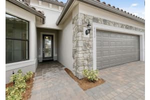 4012 Basket Oak Cir, VERO BEACH