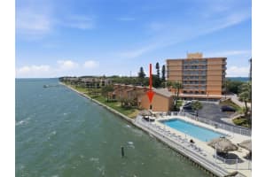 7400 SUNSHINE SKYWAY LANE, ST PETERSBURG, FL 33711 - MLS#MFRTB8500986