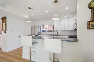 7400 SUNSHINE SKYWAY LANE, ST PETERSBURG, FL 33711 - MLS#MFRTB8500986