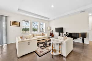 16946 OVAL RUM DRIVE, WIMAUMA, FL 33598 - MLS#MFRTB8500990