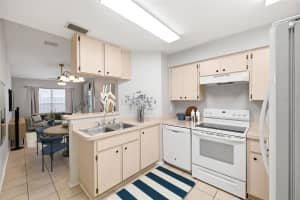 682 GREEN VALLEY ROAD, PALM HARBOR, FL 34683 - MLS#MFRTB8501013