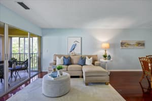 10280 IMPERIAL POINT DRIVE, LARGO, FL 33774 - MLS#MFRTB8501190