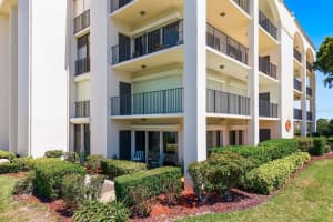 302 MARINER DRIVE, TARPON SPRINGS, FL 34689 - MLS#MFRTB8501199