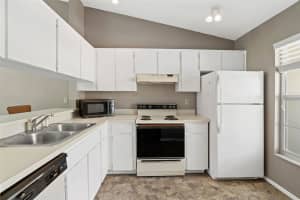 12239 SUN VISTA CT E COURT, TREASURE ISLAND, FL 33706 - MLS#MFRTB8501206