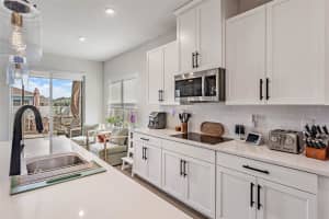 29345 MEADOWCROFT AVENUE, WESLEY CHAPEL, FL 33544 - MLS#MFRTB8501239