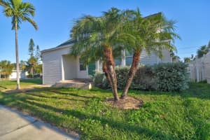 15565 GULF BOULEVARD, REDINGTON BEACH, FL 33708 - MLS#MFRTB8501240