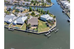 5704 SEA TROUT PLACE, APOLLO BEACH, FL 33572 - MLS#MFRTB8501282