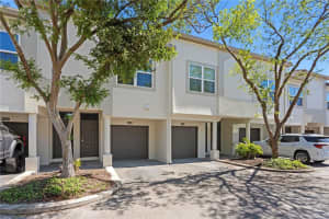 943 Normandy Trace Rd, TAMPA