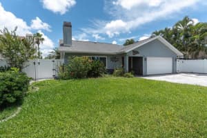 12107 72ND WAY, LARGO, FL 33773 - MLS#MFRTB8501343