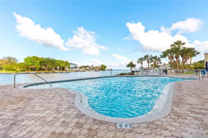 1365 SNELL ISLE BOULEVARD, ST PETERSBURG, FL 33704 - MLS#MFRTB8501400