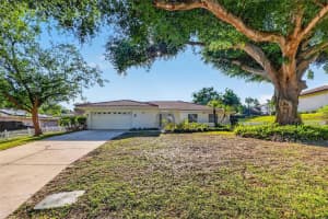 240 NASSAU ROAD, WINTER HAVEN, FL 33884 - MLS#MFRTB8501411