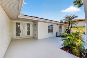 240 NASSAU ROAD, WINTER HAVEN, FL 33884 - MLS#MFRTB8501411