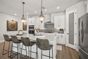 4914 LAKESHORE OAKS COURT, TAMPA, FL 33624 - MLS#MFRTB8501426