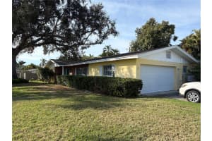 498 BAYVIEW DRIVE, ST PETERSBURG, FL 33704 - MLS#MFRTB8501432
