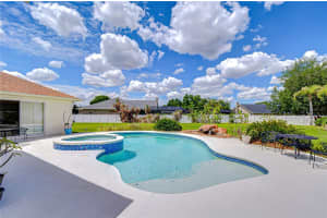2833 MOSSY TIMBER TRAIL, VALRICO, FL 33596 - MLS#MFRTB8501464