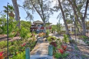 10220 GULF BOULEVARD, TREASURE ISLAND, FL 33706 - MLS#MFRTB8501465