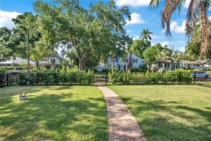 145 27TH AVENUE, ST PETERSBURG, FL 33704 - MLS#MFRTB8501516