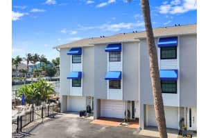 745 PINELLAS BAYWAY S #202, TIERRA VERDE, FL 33715 - MLS#MFRTB8501583