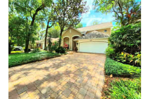 2214 GREEN OAKS LANE, TAMPA, FL 33612 - MLS#MFRTB8501586