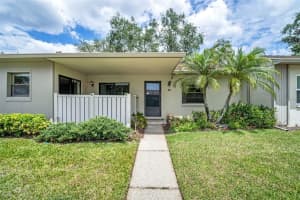 120 Evelyn Ct, OLDSMAR