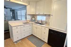 614 MOUNT KEY AVENUE, ST PETERSBURG, FL 33702 - MLS#MFRTB8501620