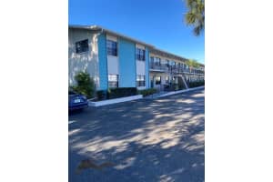 5967 Terrace Park Dr N #206, ST PETERSBURG