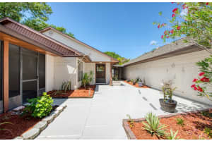 6922 SILVERMILL DRIVE, TAMPA, FL 33635 - MLS#MFRTB8501780