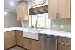 13999 80TH AVENUE, SEMINOLE, FL 33776 - MLS#MFRTB8501806