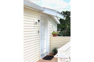 140 HUNTER LAKE DRIVE, OLDSMAR, FL 34677 - MLS#MFRTB8501829