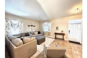 613 WABASH BREEZE CIRCLE, RUSKIN, FL 33570 - MLS#MFRTB8501894