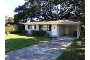 1427 Pleasant Pl, LAKELAND