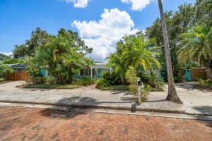 301 CEVERA DRIVE, DUNEDIN, FL 34698 - MLS#MFRTB8501978