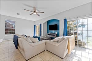 5107 6TH WAY, ST PETERSBURG, FL 33703 - MLS#MFRTB8502024