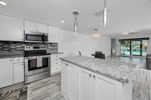 7600 SUN ISLAND DRIVE, SOUTH PASADENA, FL 33707 - MLS#MFRTB8502059