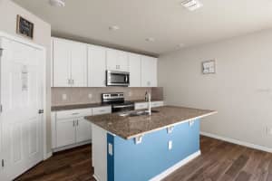 884 CAMBRIDGE DRIVE, WINTER HAVEN, FL 33881 - MLS#MFRTB8502061