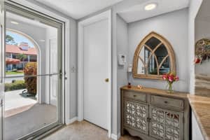 10550 VILLAGE DRIVE, SEMINOLE, FL 33772 - MLS#MFRTB8502062