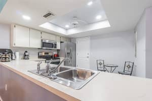 6431 LAURELWOOD DRIVE, ZEPHYRHILLS, FL 33542 - MLS#MFRTB8502101
