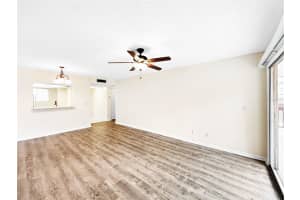 6336 NEWTOWN CIRCLE, TAMPA, FL 33615 - MLS#MFRTB8502174