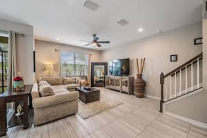 29947 SOUTHWELL LANE, WESLEY CHAPEL, FL 33543 - MLS#MFRTB8502227