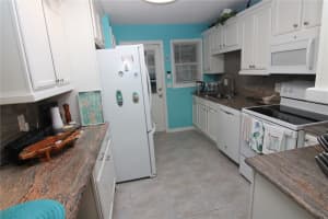 1207 LAKEHOUSE COURT, SUN CITY CENTER, FL 33573 - MLS#MFRTB8502251